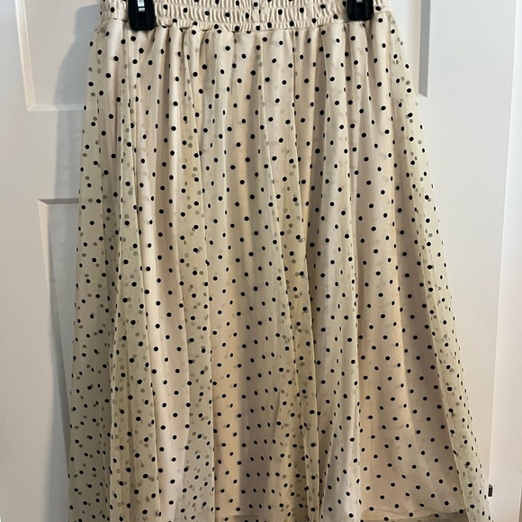 H&M Dresses & Skirts - H&M Cream A-Line Midi Skirt with Pleats